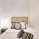 Casa Modernista En Paseo De Gracia Appartement