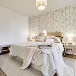 Casa Modernista En Paseo De Gracia Appartement