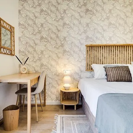 Casa Modernista En Paseo De Gracia Apartment