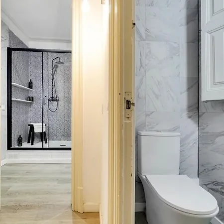 Apartment Casa Modernista En Paseo De Gracia Barcelona